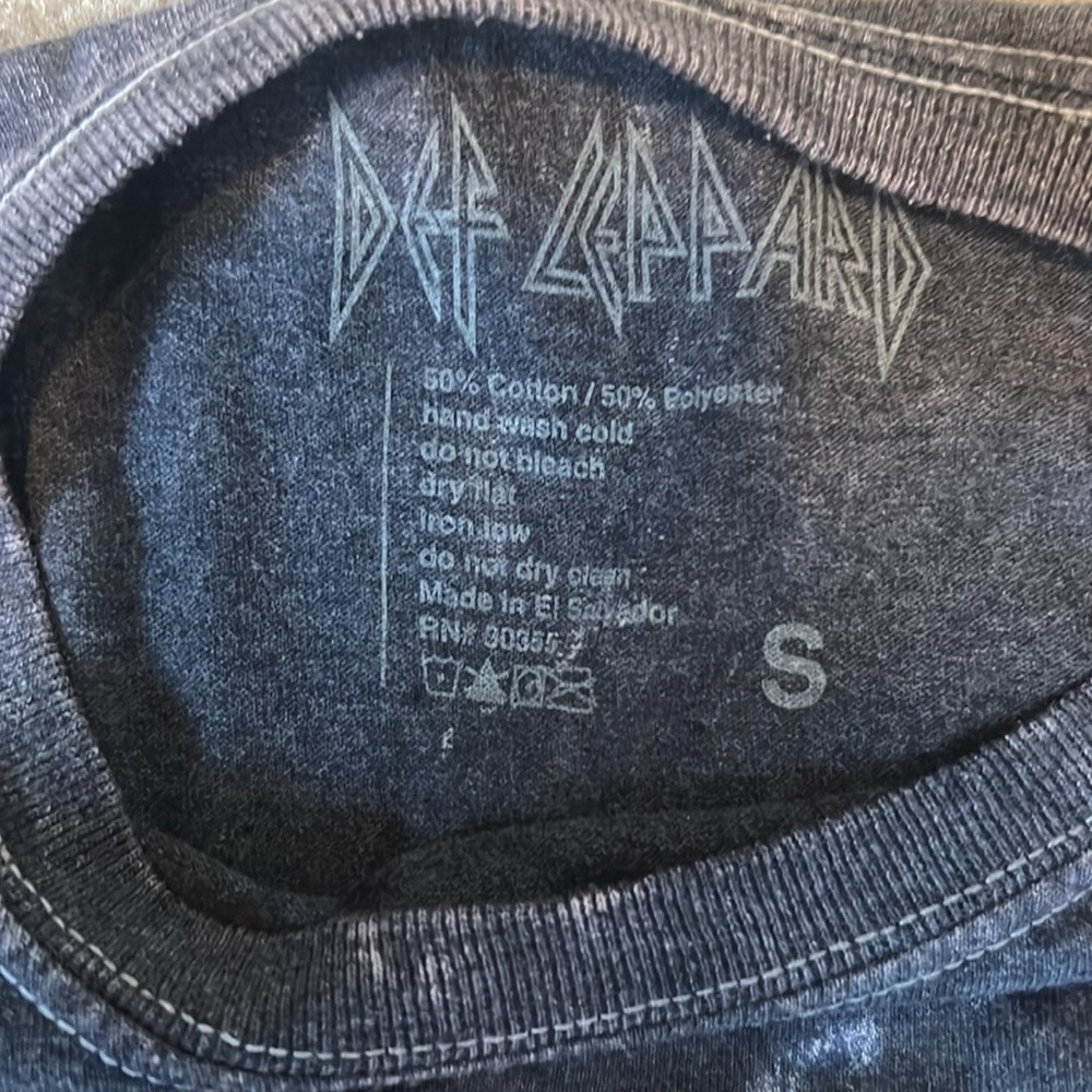Def Leppard Tee - Picture 3 of 4
